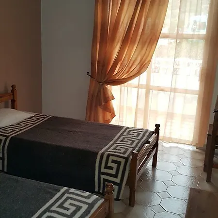 Casa Blue Sarantis בית הארחה